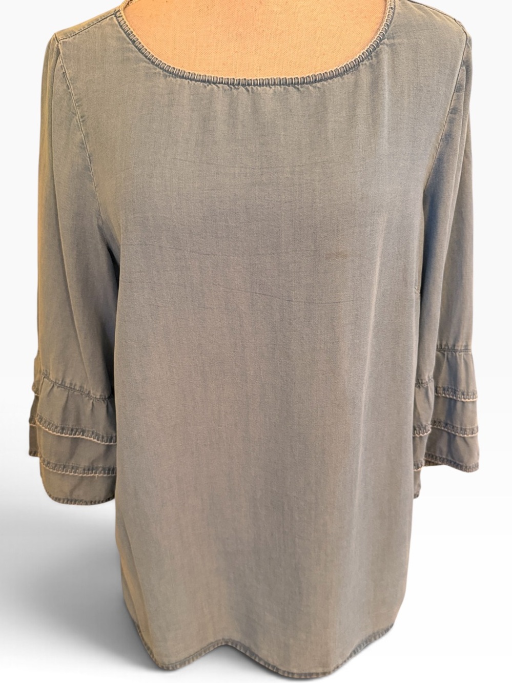 J. Jill Light Blue Chambray Scoop Neck 3/4 Bell Sleeve Top M